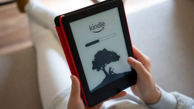 Si tienes más de 59 años y te gusta leer… (BBVA regala un Amazon Kindle a los nuevos clientes mayores en España)