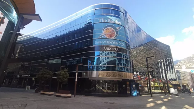 MoraBanc presenta su agencia de valores en Barcelona y prevé abrir en Madrid, Valencia y Girona