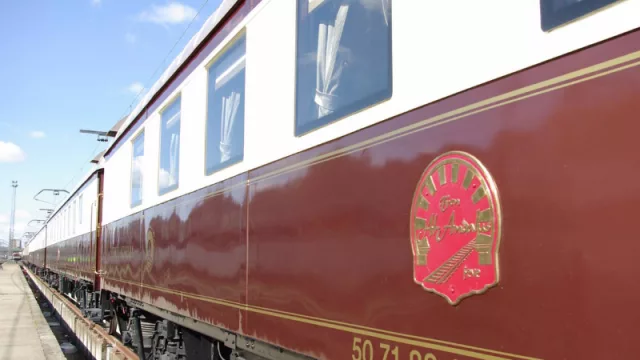 Vuelven los trenes turísticos de Renfe (Transcantábrico Gran Lujo, Al Ándalus y Expreso de la Robla)