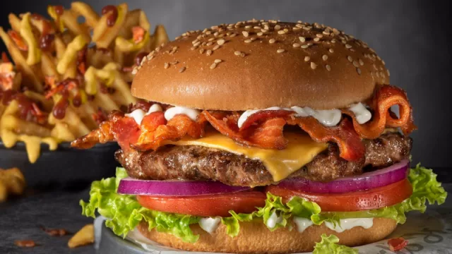 Carl's Jr. alcanza los 30 restaurantes en España y finalizará el año con 42 establecimientos (objetivo: llegar a 100)