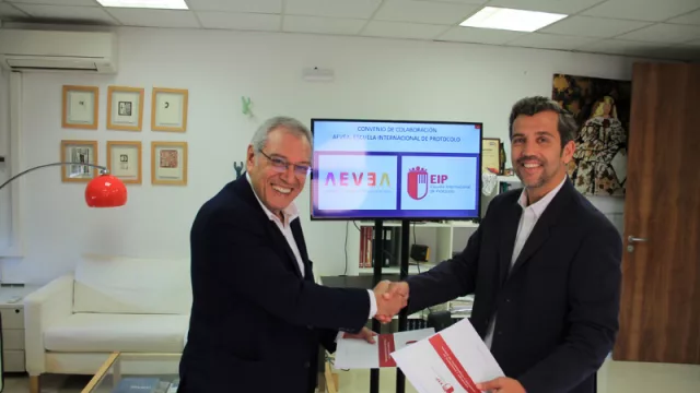 AEVEA y la Escuela Internacional de Protocolo firman un acuerdo (hacia mejores  profesionales de la organización de eventos)