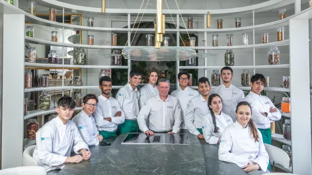 Estudiar en MOM de la mano de Mahou San Miguel (Dirección de Cocina y Servicios de Restauración con becas del 30 al 100%)