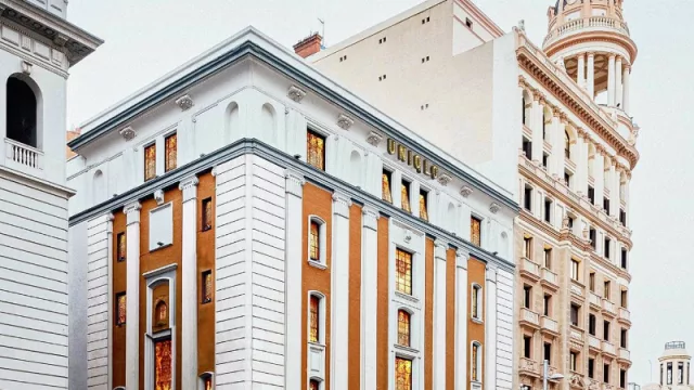 Uniqlo abre en Gran Vía 37 de Madrid de su tienda más grande en España (2.000 m2 en cuatro plantas)