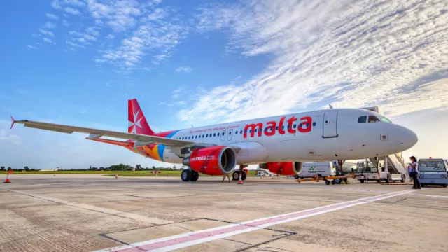 La aerolínea cuenta con una flota de 10 aviones en 20 países de Europa, África y Oriente Medio.