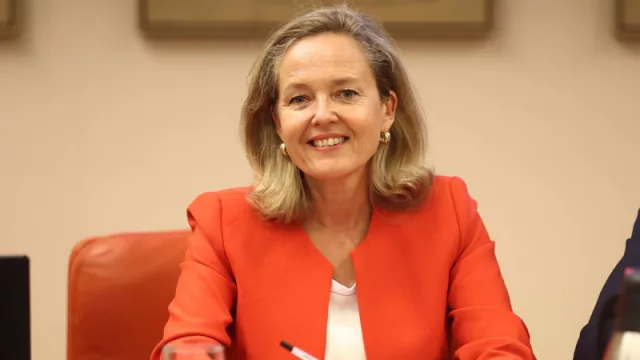 Nadia Calviño ante un dilema: muy pocas pymes están aplicando al Kit Digital