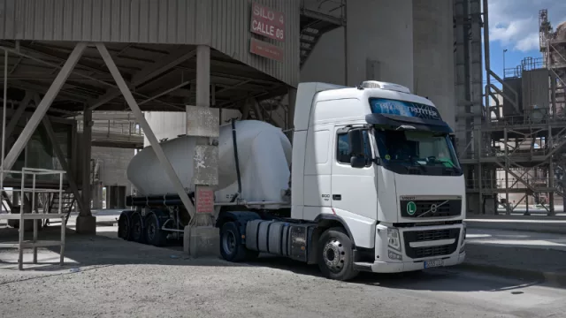 Cae el consumo de cemento y se acumulan stocks de obra sin ejecutar, advierten desde Oficemen.