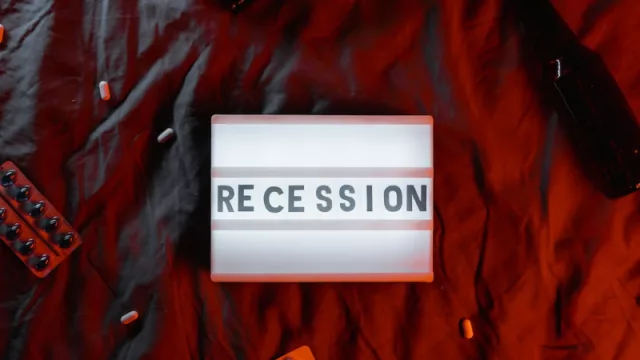 Recesión a la vista en el PMI (índice de gerentes de compras) de S&P Global