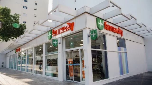 Farmacity lleva la delantera en políticas de inclusión: capacitan a mujeres con arresto domiciliario (y hablan de lo que nadie quiere: menstruación)