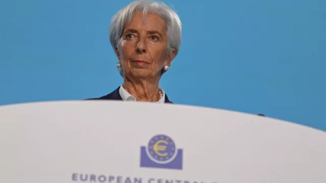 Lagarde, timorata: el BCE corre “desde atŕas” a la inflación.