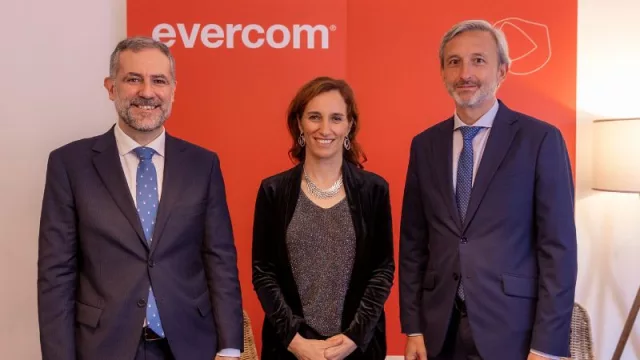 Mónica García avanza las líneas de trabajo de Más Madrid en un nuevo Everpolitics de evercom