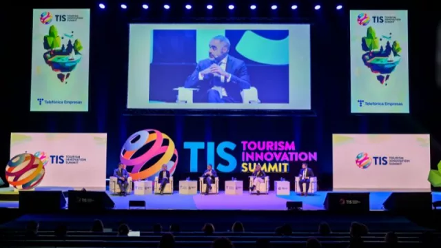 TIS2023 presenta su cuarta edición centrada en la innovación tecnológica: ChatGPT, IA, Business Intelligence, Realidad Virtual y Aumentada, y Web 3.0