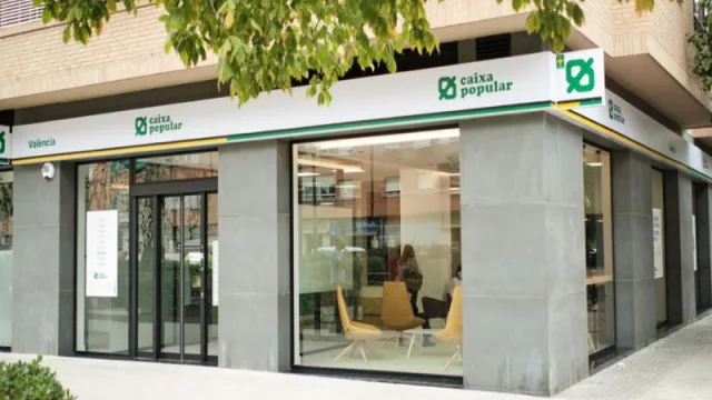 Caixa Popular destinará un porcentaje del ingreso para el Alzheimer por utilizar sus tarjetas (reforzando su compromiso con esta causa)