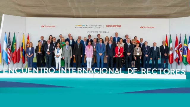 Santander dedicará 400 millones de euros a educación, empleabilidad y emprendimiento (lo anunció Ana Botín en el V Encuentro Internacional de Rectores Universia)