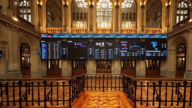 El Ibex sufre una bajada del 1,12% con la mayoría de valores en terreno negativo (cayendo por debajo de los 9.200 puntos)