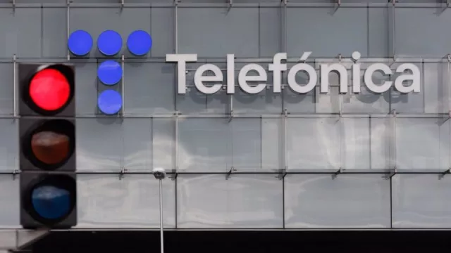 Telefónica se adjudica el contrato de 38,7 millones de euros para proveer la red de telecomunicaciones vía satélite de Defensa