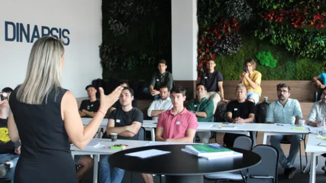 Dinapsis Valencia acogió el bootcamp de la competición Climate LaunchPad: 9 proyectos presentados (para elegir 3 finalista el 27 de  junio)