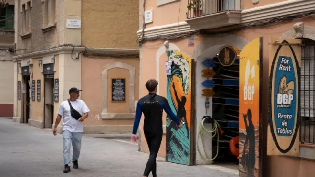 El Govern destina 16 millones de euros a fortalecer, modernizar e internacionalizar los sectores del comercio, la moda y la artesanía (es el momento)