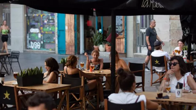 La hostelería prevé un "verano de récord" y cerrar el año con un incremento de ventas de hasta el 7% (bares que lugares…)