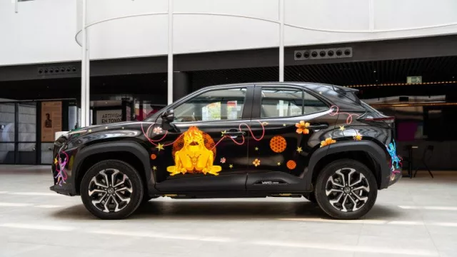 Toyota presenta el nuevo Yaris Cross by Daniel Arzola (“Artivismo” en el Mundo del Motor)