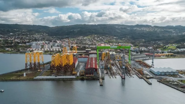 Navantia Fene construye 77 monopiles para el parque eólico "Báltica 2" (se pondrá en marcha en 2027 y tendrá una capacidad de generación de 1,5 gigavatios)