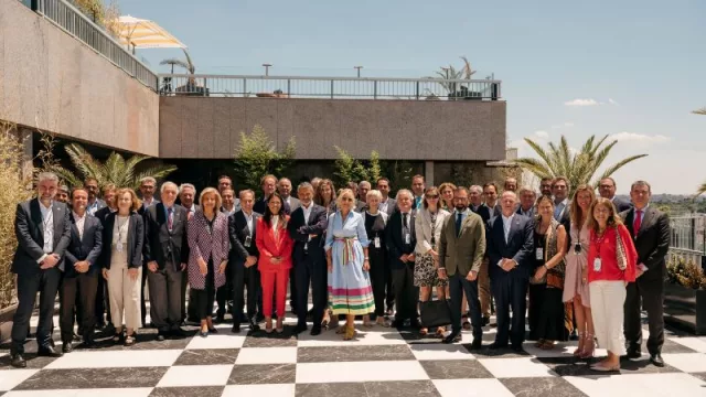 33 CEOs de grandes empresas analizan los riesgos y oportunidades de la IA (en la implementación de estrategias de Diversidad, Equidad e Inclusión)
