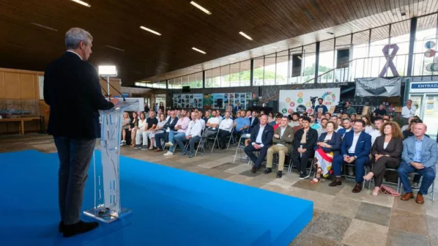 Rueda destaca que a Xunta ofrecerá o vindeiro curso bolsas para cursar FP Dual a galegos do exterior co obxectivo de promover o seu retorno á comunidade (Hoxe en Galego)