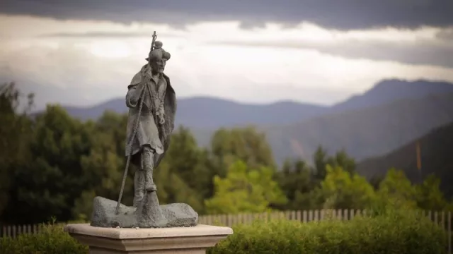 El año 2022 registró un aumento del 45% en los ingresos de los anfitriones de Airbnb en pueblos del Camino de Santiago (alcanzando los 19,2 millones de euros)