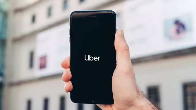 Uber gana 358 millones de euros en el segundo trimestre gracias a inversiones y al auge del negocio de movilidad