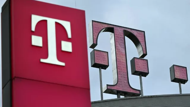 Deutsche Telekom triplica el beneficio hasta junio por la venta de sus torres