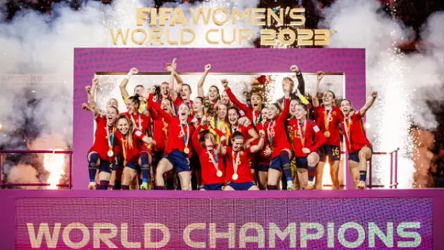 España borda una estrella para el recuerdo