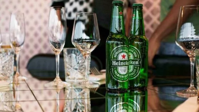Heineken vende su negocio en Rusia por 1 euro (y asume pérdidas de 300 millones)