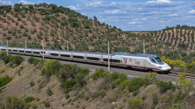 Renfe se convierte en Tren Colaborador de los congresos, ferias y eventos que se desarrollen en Ifema Madrid