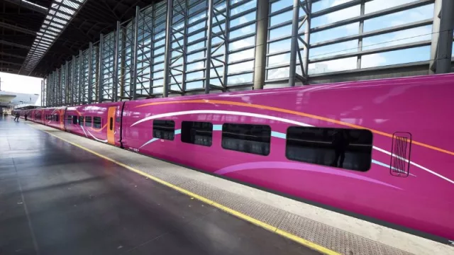 Renfe venderá a partir de hoy billetes a 7 euros (en Avlo) y 11 euros (en Ave y Alvia)