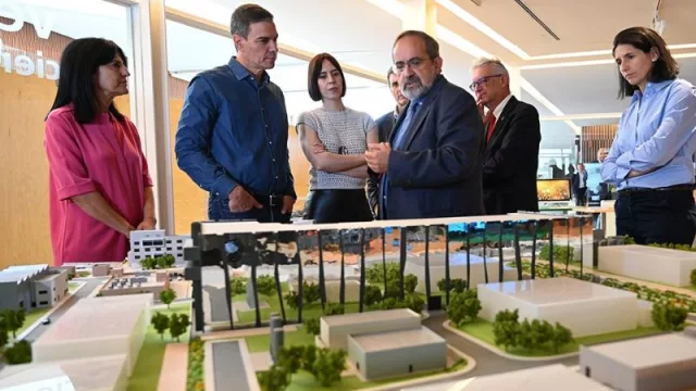 Pedro Sánchez destaca el impacto económico y social del acelerador de partículas en Granada