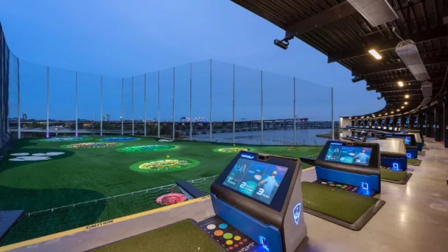Si eres aficionado al Golf, estás de suerte... El gigante del entretenimiento (Topgolf) aterriza en España y Portugal