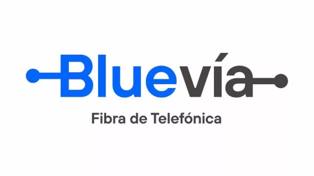 Bluevía, la rama de telecomunicaciones de Telefónica, refuerza su presencia en Andalucía con la adquisición de activos de fibra de Excom