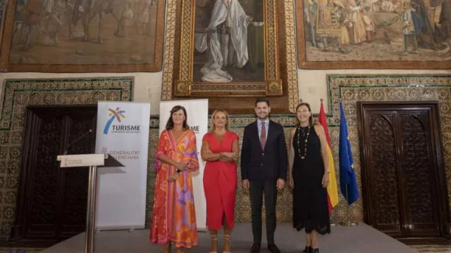 La secretaria autonómica de Turismo destaca el compromiso de la Generalitat con las nuevas generaciones de profesionales del sector