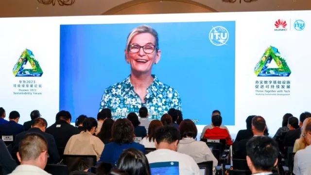 Huawei presenta una beca en colaboración con la Unión Internacional de Telecomunicaciones (UIT) para promover la inclusión digital