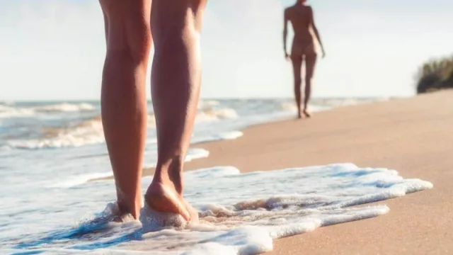 Desnudando la verdad: los fascinantes beneficios del nudismo en Miami (Haulover, la playa boom que no para de crecer) (parte I)