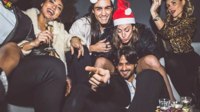 Cenas de empresa de Navidad, el marco perfecto para infidelidades