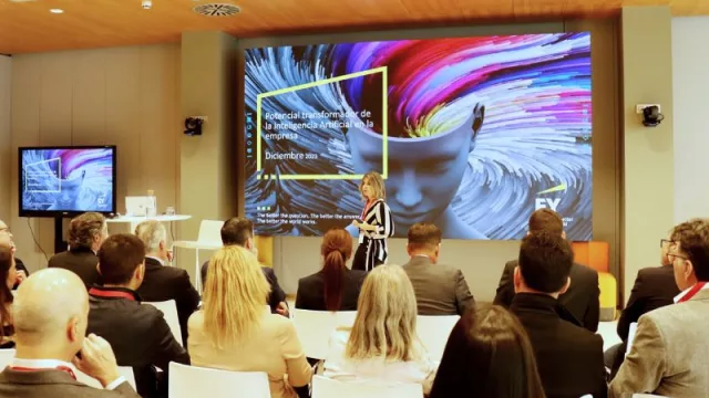 Beatriz Sanz (EY): “Las mejores empresas del mundo se van a crear en los próximos años con la aplicación de la Inteligencia Artificial”