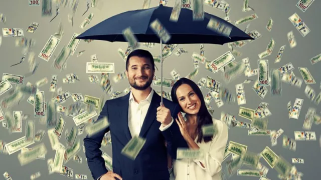 El 62% de infieles español@s se gastaría el Gordo de Navidad con sus amantes (antes que con sus parejas)