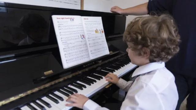 El IVC, CaixaBank y la FSMCV convocan las becas CaixaBank que llegarán a 585 estudiantes de las sociedades musicales de la Comunitat Valenciana