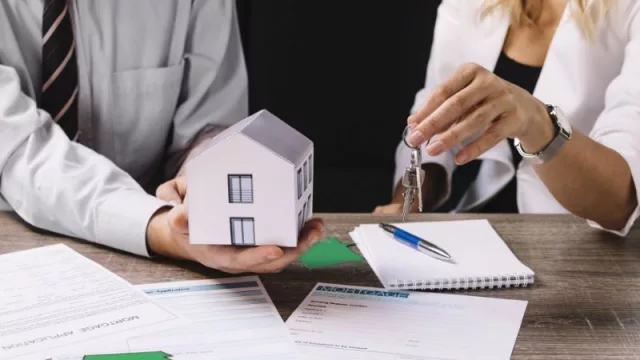 Contrato de arras: ¿Tiene derecho el comprador a recuperar su dinero en caso de que no le concedan la hipoteca?