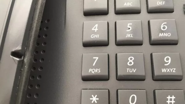 Orange y Vodafone pugnan por el contrato del servicio de telefonía de red inteligente del Canal de Isabel II