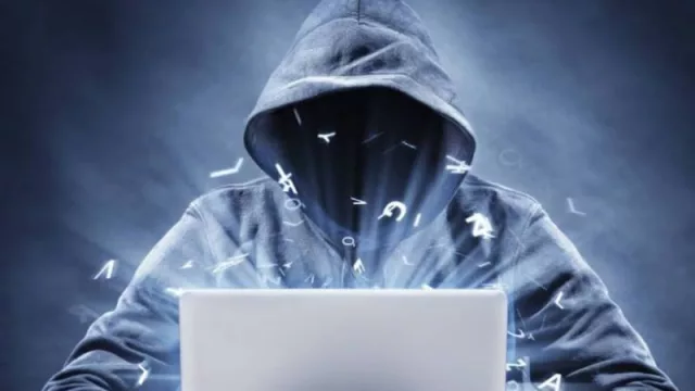 Immune y Banco Santander firman un acuerdo para fomentar el talento en ciberseguridad