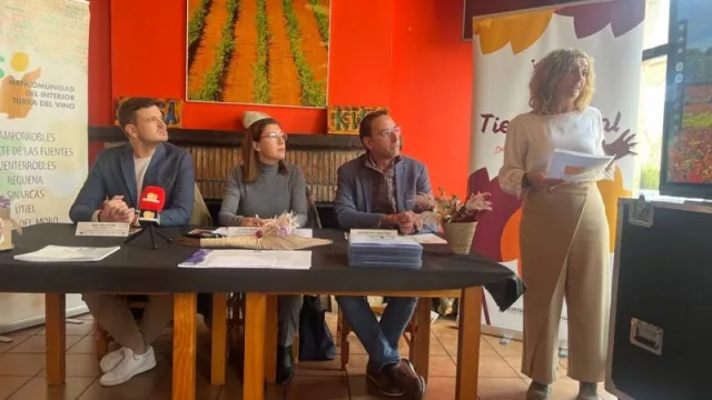 Turisme entrega los distintivos Sicted de calidad turística a las entidades distinguidas de la Mancomunidad del Interior Tierra del Vino