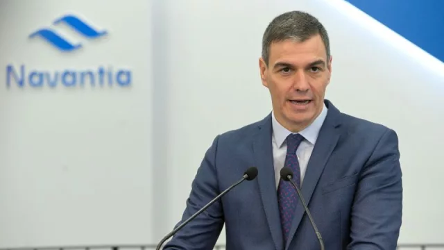 Pedro Sánchez anuncia la construcción del nuevo buque de aprovisionamiento para la Armada en el astillero de Navantia en Ferrol
