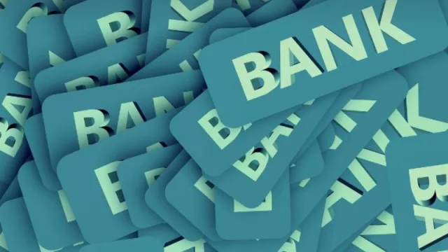 Los profesionales esenciales mejor retribuidos de los sectores Banca y Seguros en 2024