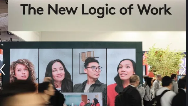 Logitech pone a la IA al servicio del trabajo híbrido (y diseña una cabina que te mantiene cerca, aunque estés lejos)